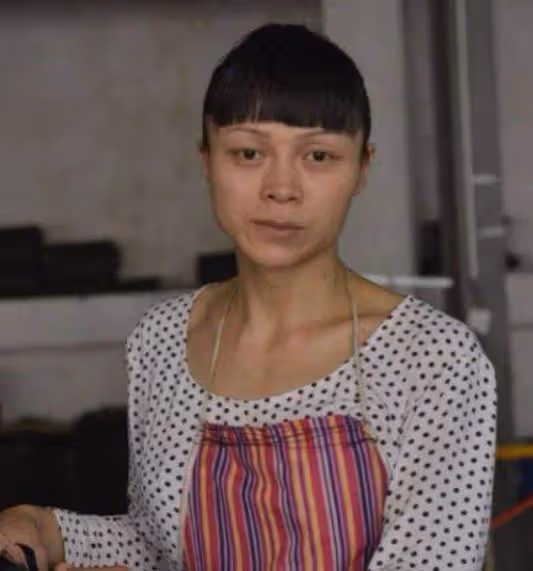 「變性人」李二毛：為愛變女人，被拍17年，41歲在出租屋悽慘離世