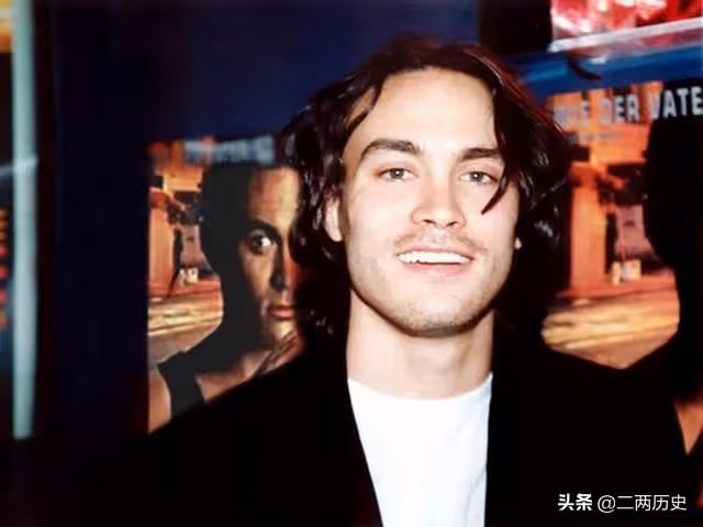 李小龍唯一的兒子死於片場，多年後兇手說導演當時有異常舉動