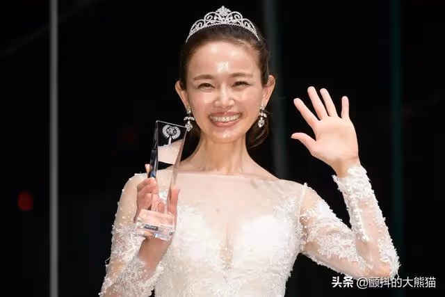 美與年齡無關！日本國民美魔女大賽 看得出冠軍已經54歲了嗎？