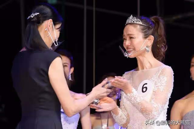 美與年齡無關！日本國民美魔女大賽 看得出冠軍已經54歲了嗎？
