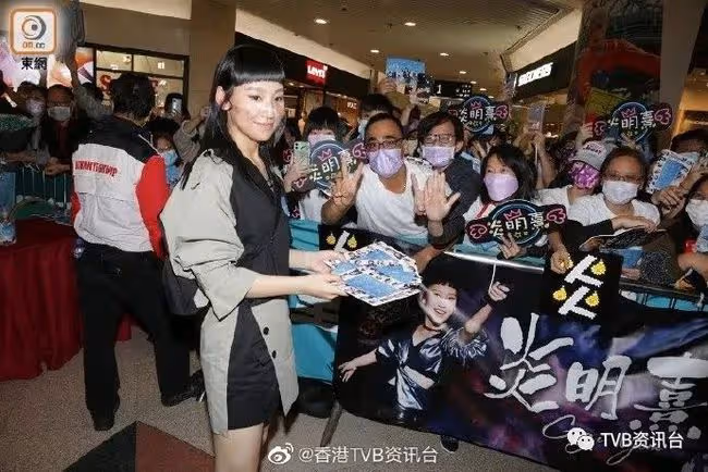 炎明熹指姜皓文與親父形神俱似！陳煒自嘲NG比新人多
