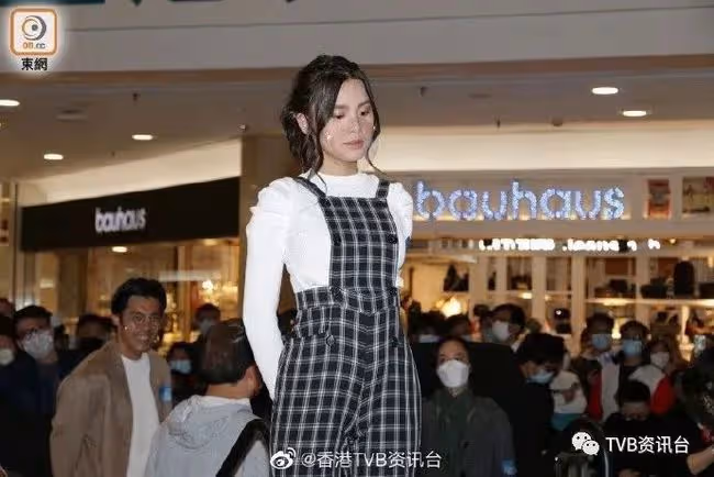 炎明熹指姜皓文與親父形神俱似！陳煒自嘲NG比新人多