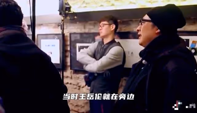 難怪會離婚，李湘節目中親吻小鮮肉，當面給老公戴綠帽嚇壞袁詠儀