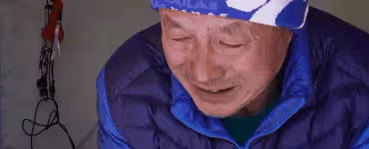 從截肢患癌到比肩姚明，還被吳京拍成電影，他是中國最牛的老頭？