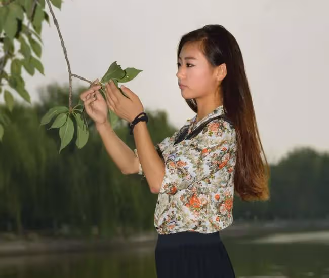 准岳母總是背著女友在我面前說她壞話，得知真相我更堅定要娶她