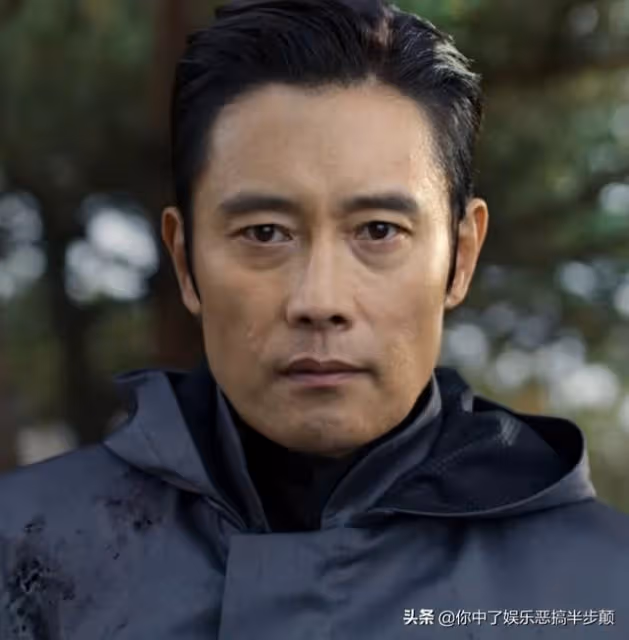 韓國知名男演員李秉憲自曝為還父債，曾出席夜總會的活動