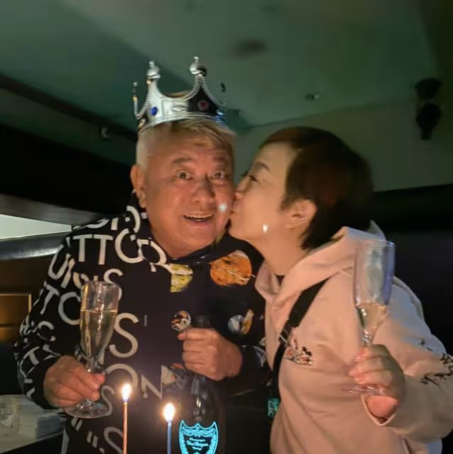 陳百祥71歲生日獲愛妻慶祝，結婚42年堅持丁克，過億財產無人繼承