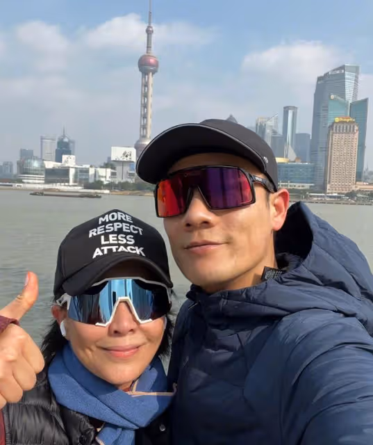 楊千嬅被曝全家移居內地，9歲兒子讀頂級學校，老公約劉嘉玲跑步
