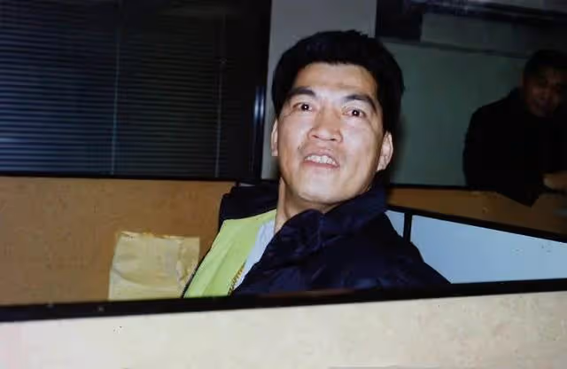 突發！著名已故港星25歲孫子發生車禍離世，被救出時滿臉是血