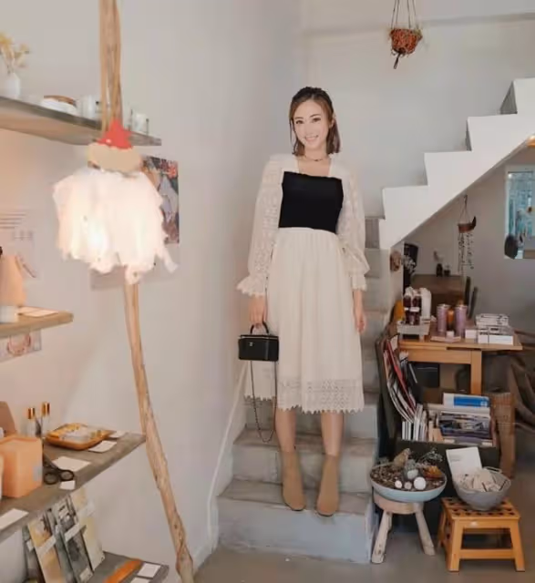 恭喜！TVB小花蔡嘉欣預告與富貴男友好事近，直言在等對方求婚