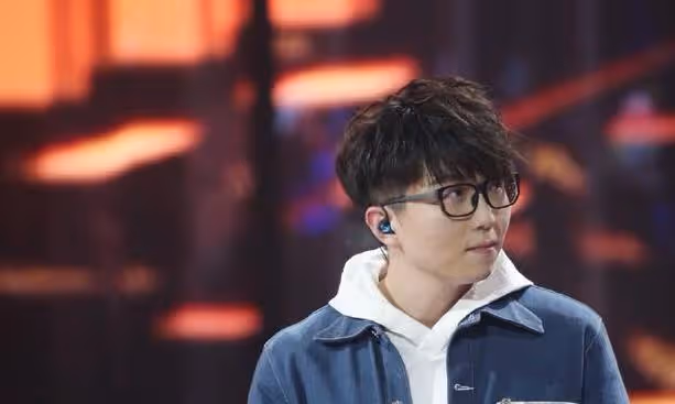 堪比周杰倫的"歌王"華晨宇:貶低毛不易,與薛之謙掐架,他到底憑啥