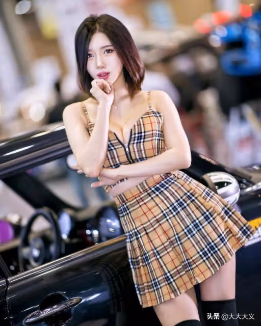 展會上的韓國模特受關注程度非常高 每一幀都是理由