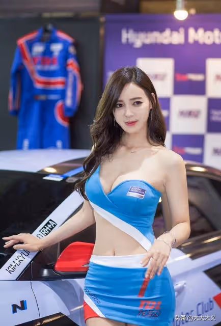 展會上的韓國模特受關注程度非常高 每一幀都是理由
