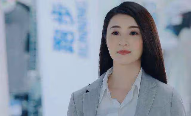 TVB小花林夏薇獲堂哥林峰助威，好友陳曉幫忙拉票，視後似囊中物
