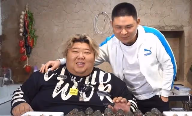 胖猴仔：美食博主曝灰色產業鏈，刪除所有視頻，網友曝出重磅信息