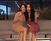 40歲姐妹花，卻擁有20歲少女身材和顏值，這難道是長生不老嗎？