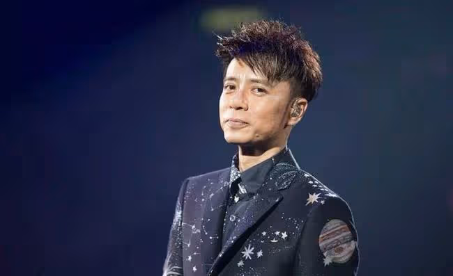 王傳君靠《我不是藥神》「脫貧」，圈內明星外表光鮮，但不一定財富自由