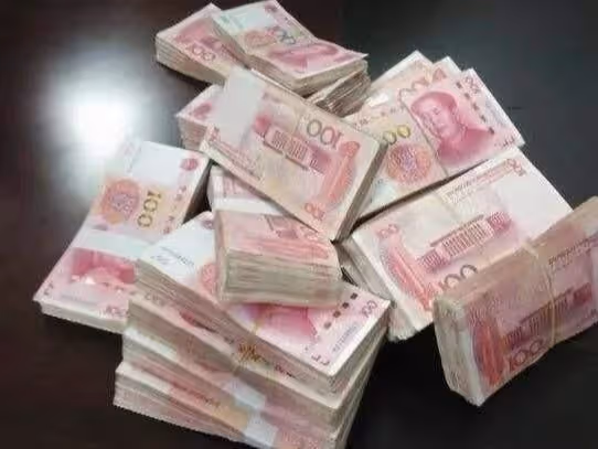小伙找女友借20萬買房，女友加名遭拒，小伙提分手：沒借條不還錢