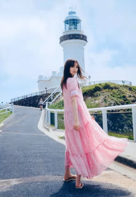 寫真集：《夢想的近處》介紹（乃木坂46梅澤美波）