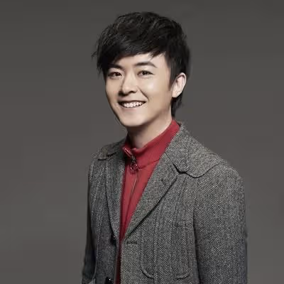 不能唱歌！香港歌手洪卓立被診斷聲帶彎曲，早前還曾暈倒吐白沫