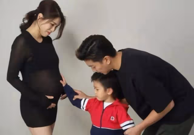 經驗十足！TVB小生黎諾懿曝已為太太備好待產包，本月將再為人父