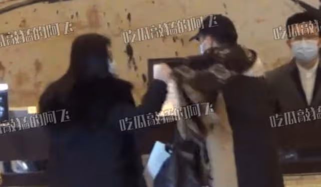 李湘與神秘男子酒店約會，舉止親密好曖昧，網友：李湘的富婆氣質真是無法阻擋..