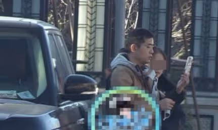 李湘與神秘男子酒店約會，舉止親密好曖昧，網友：李湘的富婆氣質真是無法阻擋..