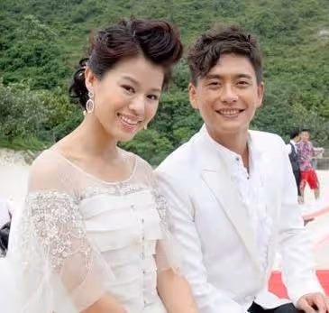 「最丑港姐」胡杏兒,與黃宗澤苦戀8年無果,如今閃婚5年生3胎