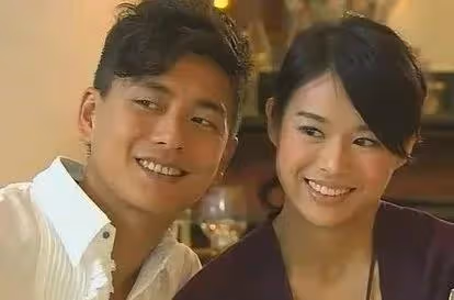 「最丑港姐」胡杏兒,與黃宗澤苦戀8年無果,如今閃婚5年生3胎