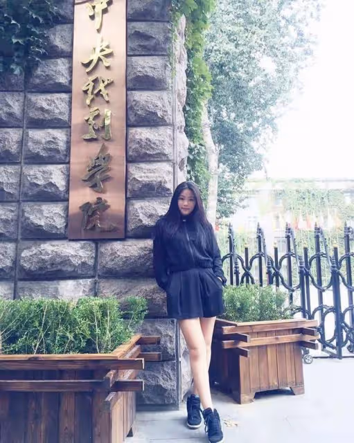 樣靚身材正!卻演壞女孩獲關注!28歲TVB女星中戲畢業,不再做歌星夢!