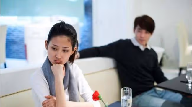 女人有了這幾個不正常行為，恭喜你白撿了一頂帽子，男人要小心了