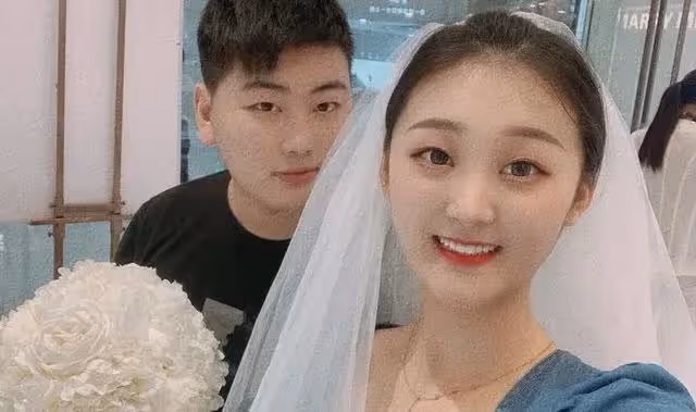 大衣哥兒媳宣布離婚:很正常,沒有幾個正常人,能忍受這樣的家庭