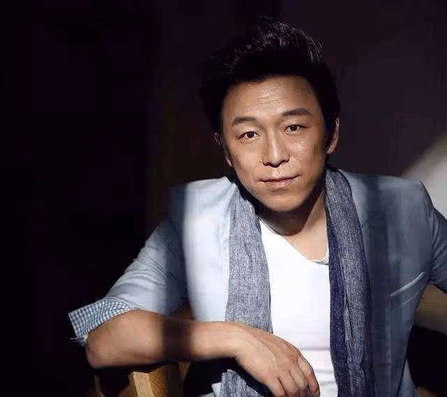 人間清醒黃渤:成名之後將糟糠妻寵成小公主,出演《泰囧》零片酬