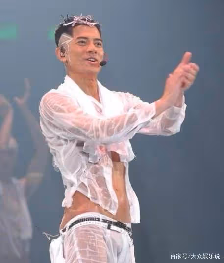 平平無奇的方媛,為何能力壓郭富城女神級前任,成為天王嫂?