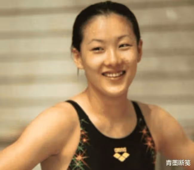 大伏明霞26歲的男人：為保國籍放棄2300萬年薪！如今夫妻兩人怎樣了
