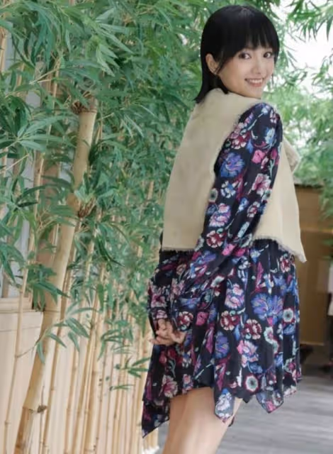 三年抱三！31歲TVB童顏女星三胎隨時可生，罕見公開孕肚寫真照
