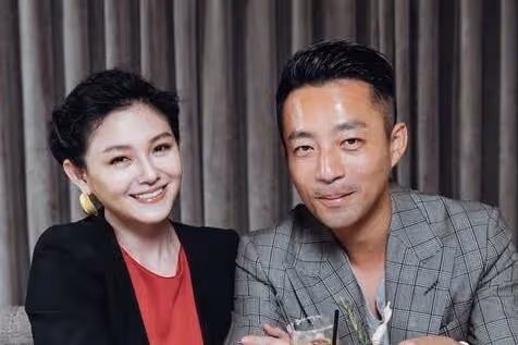 女明星離婚內卷,揭開中年婚姻扎心真相:真愛過,真不愛了!