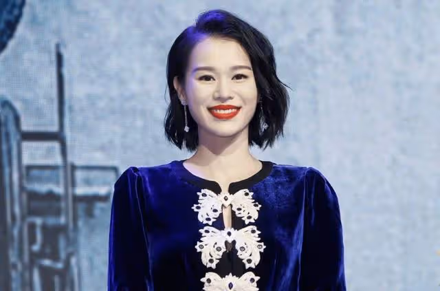 TVB著名老戲骨復出拍戲，妻子患癌離世4年，每天獻花與其再立婚約
