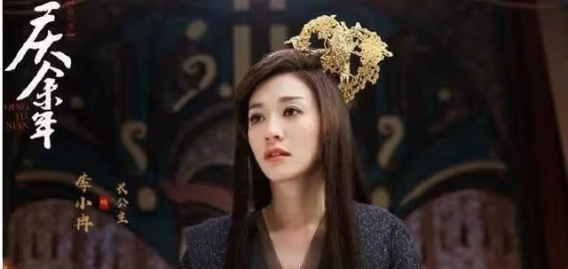2010年，李小冉被孫東海用愛滋針頭抵喉，李小冉大哭：放過我吧