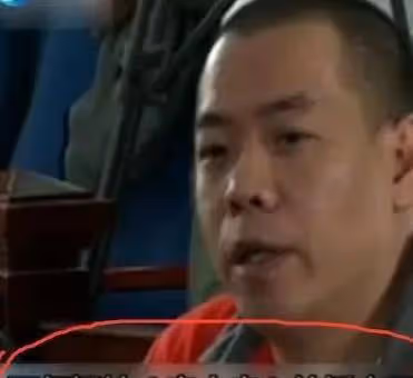 2010年，李小冉被孫東海用愛滋針頭抵喉，李小冉大哭：放過我吧
