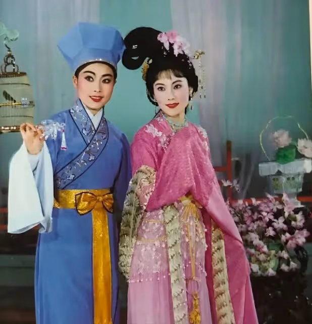 何賽飛:演活了楊九紅和三姨太,謝園說:「她太勾人了」