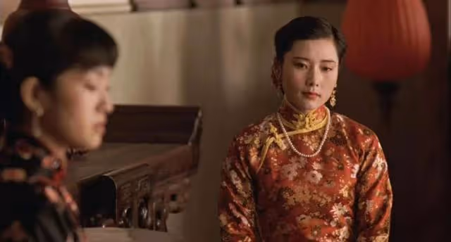 何賽飛:演活了楊九紅和三姨太,謝園說:「她太勾人了」