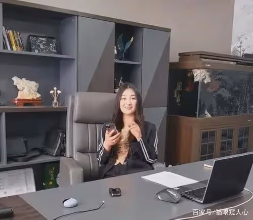 陳亞楠欲當低配版鄧文迪，可羽翼未豐卻操之過急，終失之于格局