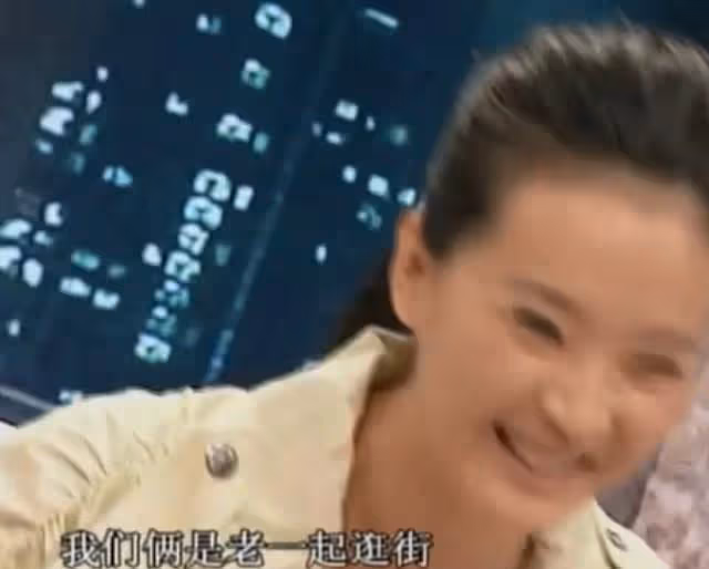 「晴格格」王艷:嫁大11歲二婚富豪,被婆婆和繼子寵成公主