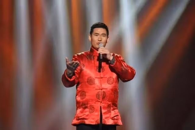 陳亞楠離婚退彩禮,鬧得滿城風雨,為什麼大衣哥朱之文又不吭聲