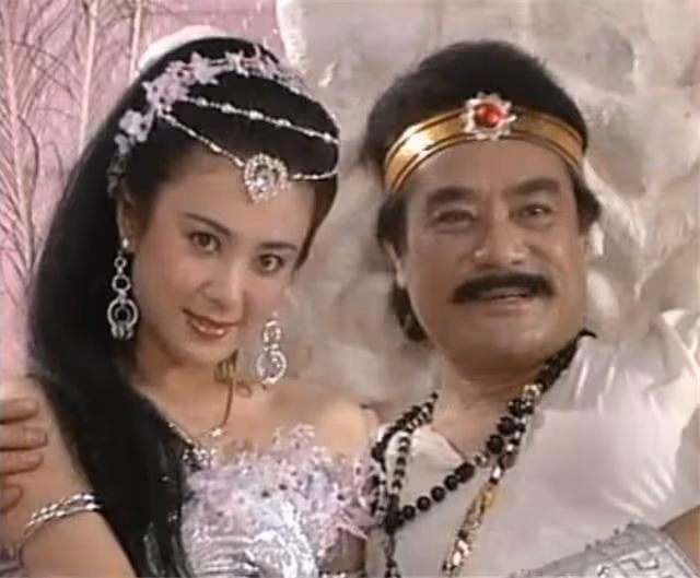 最美妲己傅藝偉，因吸毒毀了自己也害了兒子，你為何自甘墮落？
