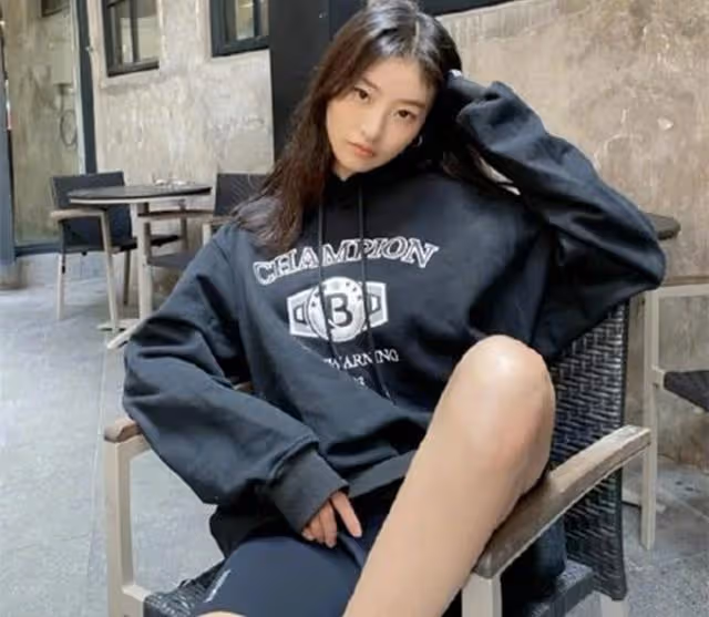 紀凌塵曬新女友健身照，網友扒出女方身份信息，是韓國職業模特