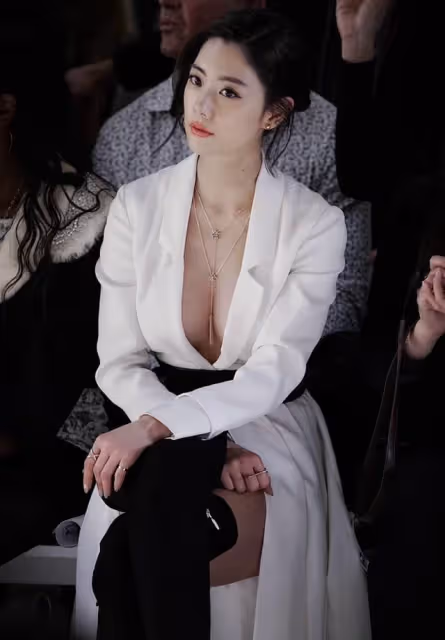 「韓國第一性感美女」李成敏身材完美、氣質獨特、魅力十足