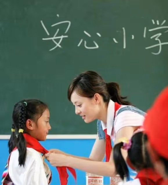 那位不滿孫儷斷捐,反咬她一口的貧困生,如今過得怎麼樣了?