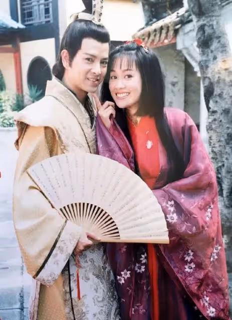 最美鹿鼎記陳圓圓，從21歲到51歲，看梁小冰「婚姻保鮮」良計